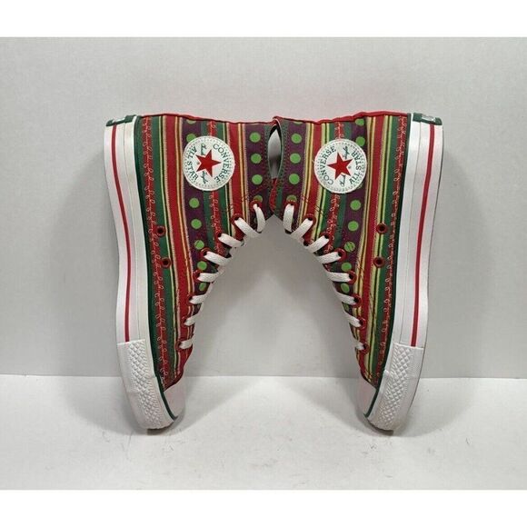 Converse Chuck Taylor Christmas High Sneakers Wrapping Paper Ornament Womens 9 - Picture 5 of 10